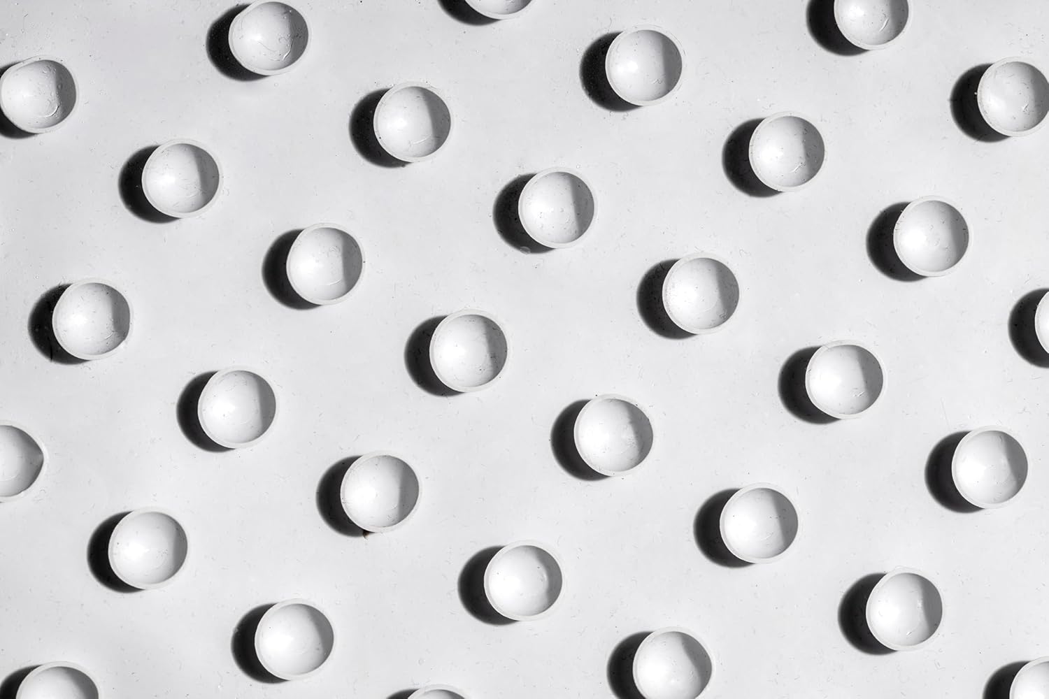 Rubagrip Square Shower Mat - Secure Grip Suction Cups for a Non Slip Shower Mat with Anti Mould and Anti-Bacterial Additive Made From Natural Rubber, 53x53cm