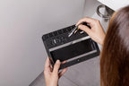 Kitchen Food Waste Caddy 6L | Organic Bin Smart With Support Bracket and Screws Included | Compact and Functional Design | Made from 100% Recycled Materials | 26.5x20.5x18.5 cm, Colour Black
