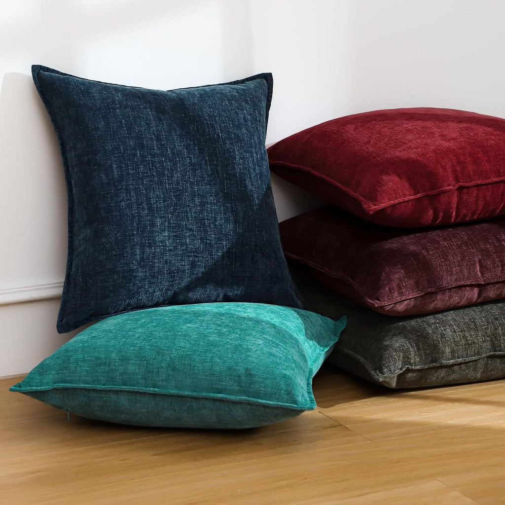 Sungeek Set of 2 Soft Chenille Cushion Covers 45x45cm Square Decorative Throw Pillow Covers with Stitched Edge Solid Dyed Pillow Cases Covers for Home Decor Couch Sofa Bed Living Room, Navy Blue