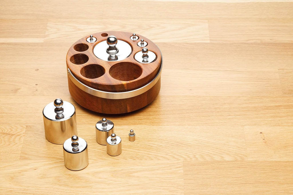 Living Nostalgia Kitchen Scale Weights Set (Metric) with Wooden Holder in Gift Box, Polished Metal, 1 Pieces