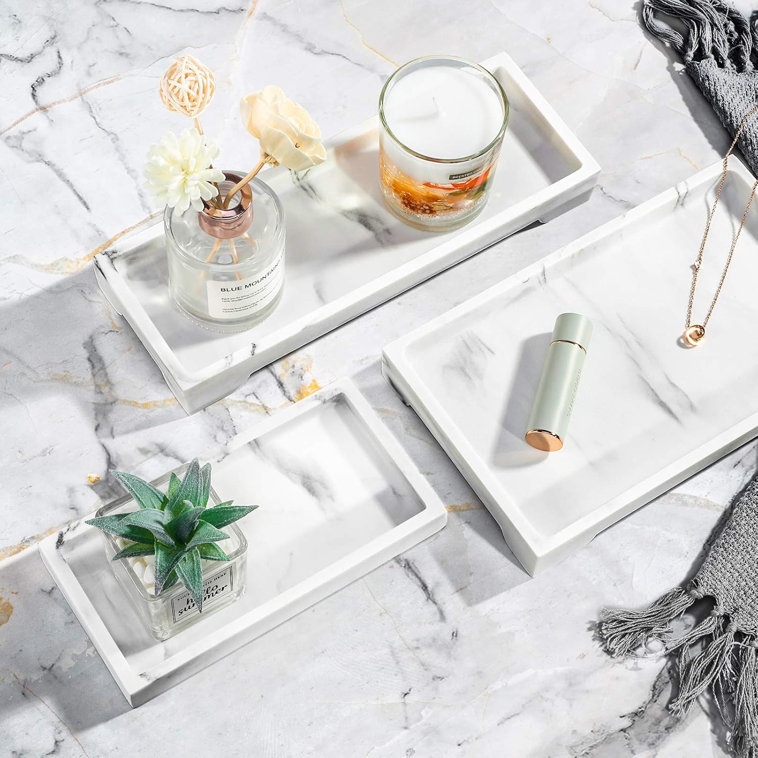 Bathroom Vanity Tray, Resin Dresser Jewelry Ring Dish Tank Storage Kitchen Countertop Organiser Plate Holder for Perfume Candles Soap Towel Plant Bathroom Accessories, Mini, Gravel White