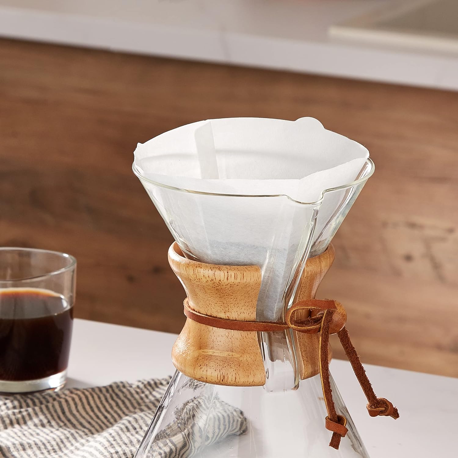 KitchenCraft Filtropa Coffee Filter Papers Size 4, Bleached, Pack of 100 Secondary image