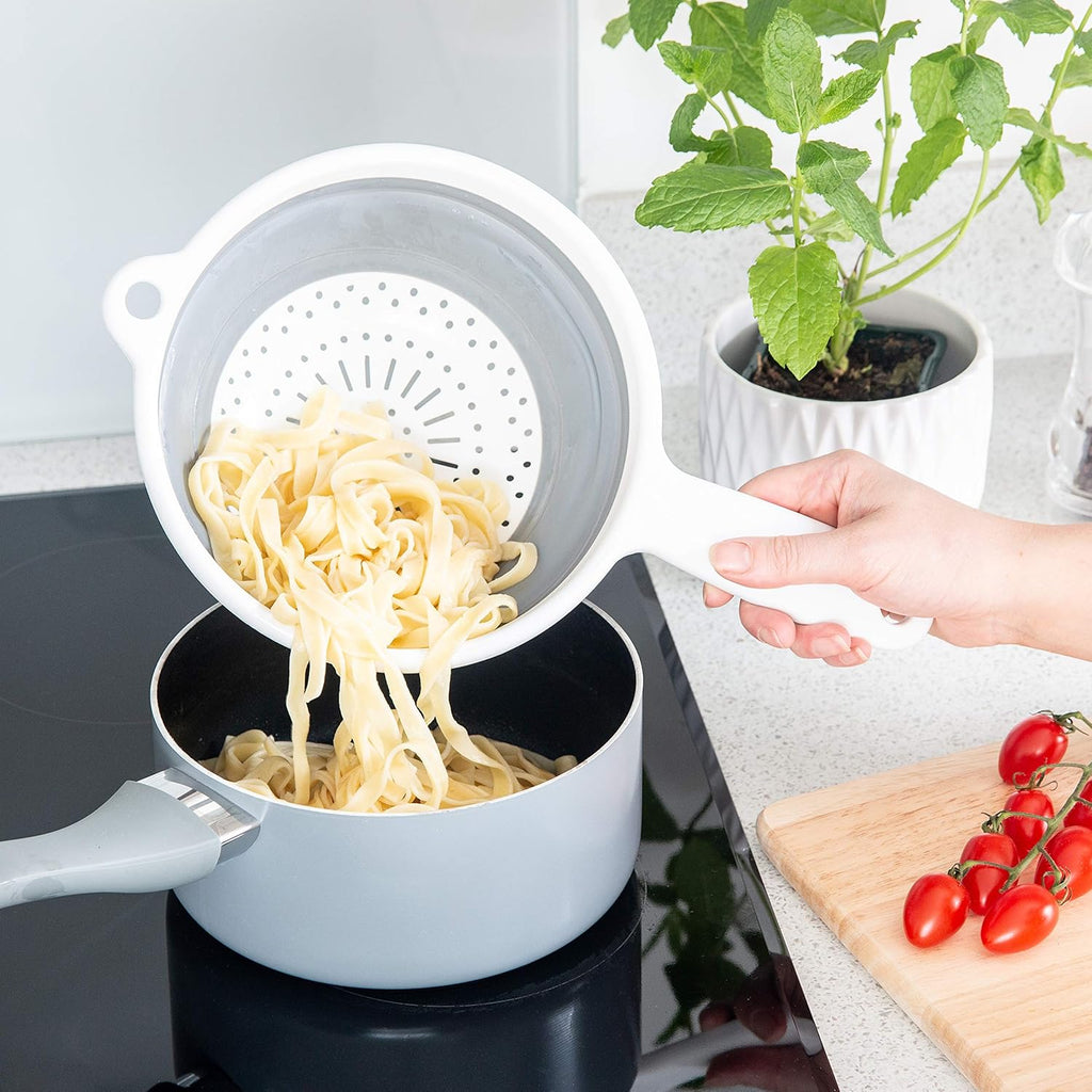 518406 Pop & Store 2 Pack Collapsible Food Colander with Handle, Set Includes 16.5cm & 24cm, White and Grey, Plastic