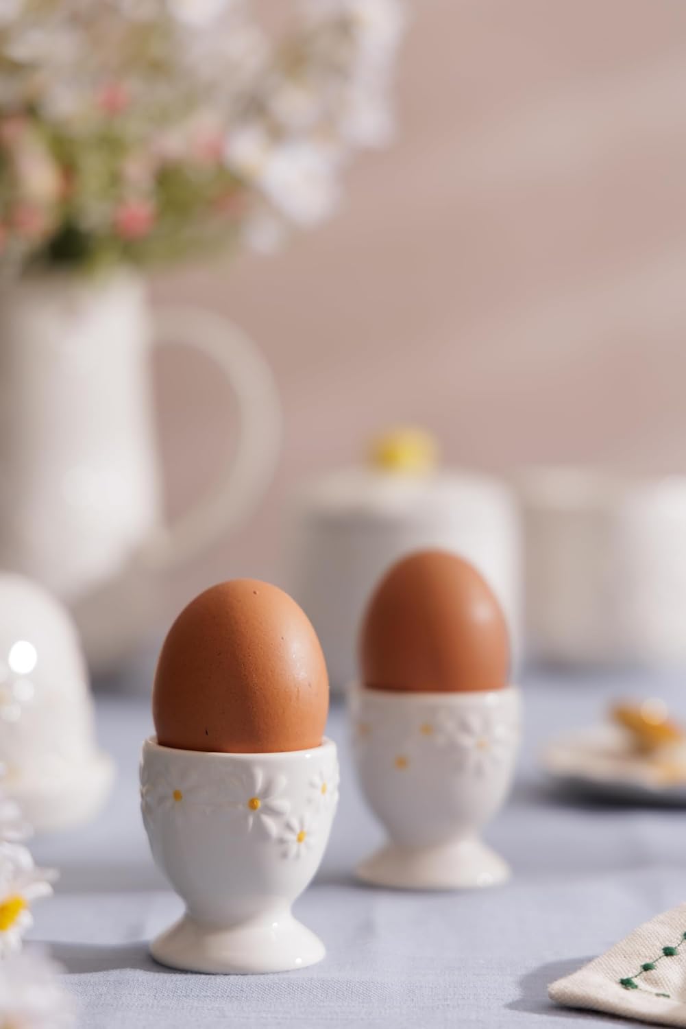 Daisy Set of 2 Egg Cups | Ceramic Egg Holders with Embossed Daisy Design | Dishwasher & Microwave Safe