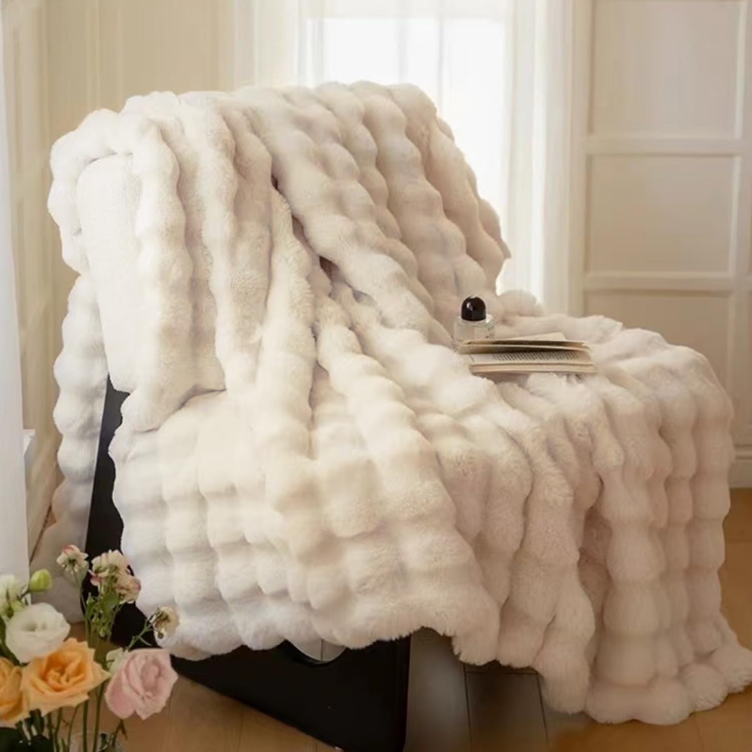 Faux Rabbit Fur Luxury Plush Sherpa Throw Blanket Reversible Fuzzy Warm Cozy Fluffy Fur Blanket for Bed Sofa Couch Home Decor (Cream, 130 * 150cm)