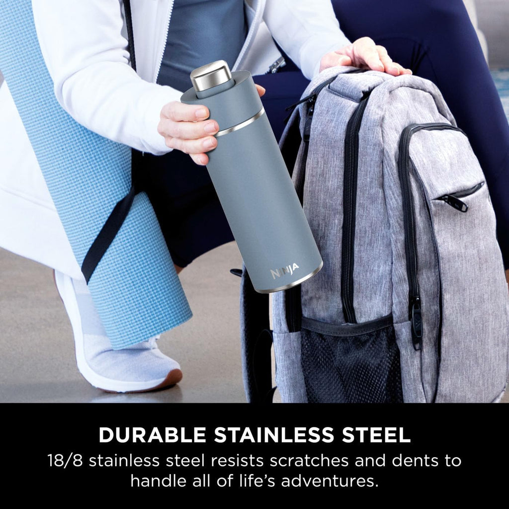 Thirsti Water Bottle and Flask 700 ML With Leak-Proof Lid, Designed For Carbonated, Hot & Cold Drinks, Ideal For Travel & Sports, Triple Insulated, Stainless Steel Bottle, Blue, DW2401EUUKBL