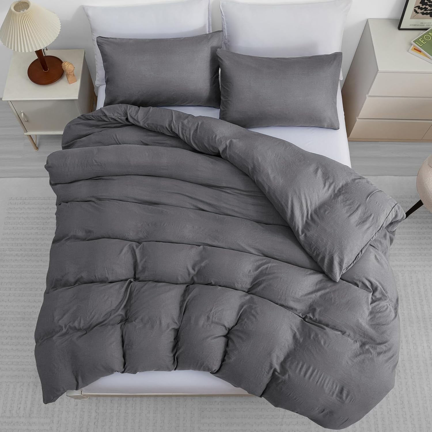 Single Duvet Cover Set Pack Of 4 - Pre-Washed Microfibre Bedding Set for Added Softness & Comfort - Lightweight Premium Quilt Cover Set for All Seasons With Zipper Closure