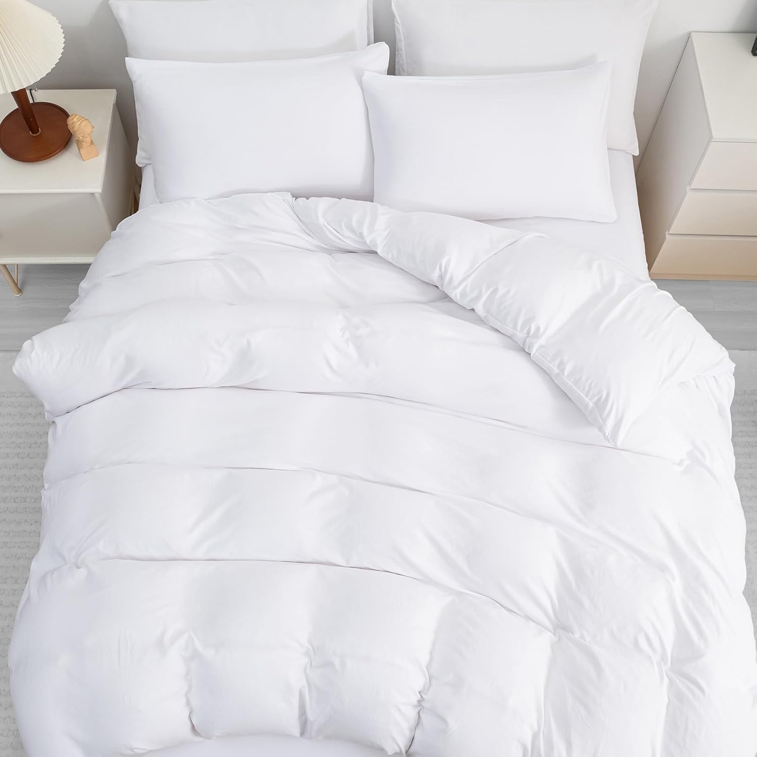 Double Duvet Cover Set - Pre-Washed Microfibre Bedding Set for Added Softness & Comfort - Lightweight Premium Quilt Cover Set for All Seasons With Zipper Closure