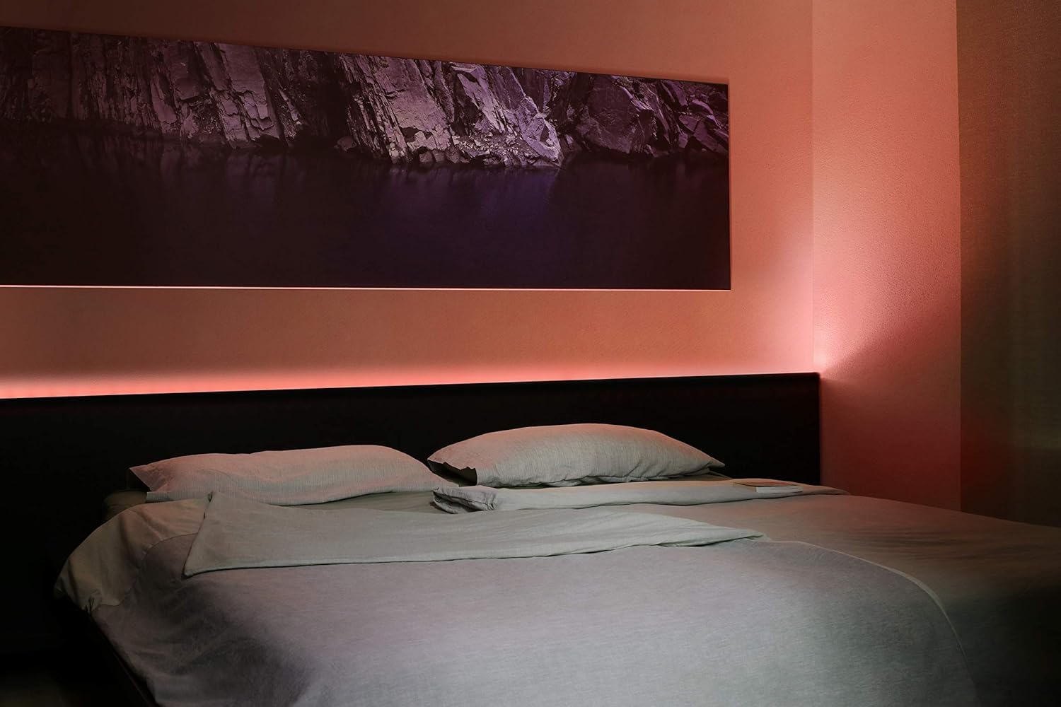 Eve Light Strip (UK-Version) - Smart LED Light Strip, Full-Spectrum White and Color, 1800 lumens, no Bridge Necessary, Adaptive Lighting (Apple HomeKit)