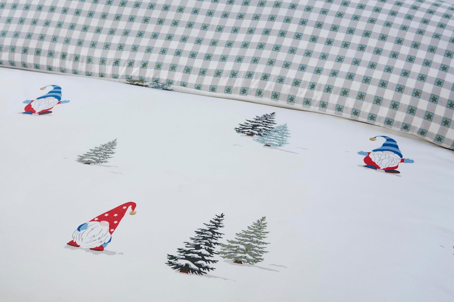 Rapport home Christmas Gonks Duvet Cover Set King - Festive Microfibre Bedding with Reversible Design, Soft & Easy Care for Winter Holiday Decor