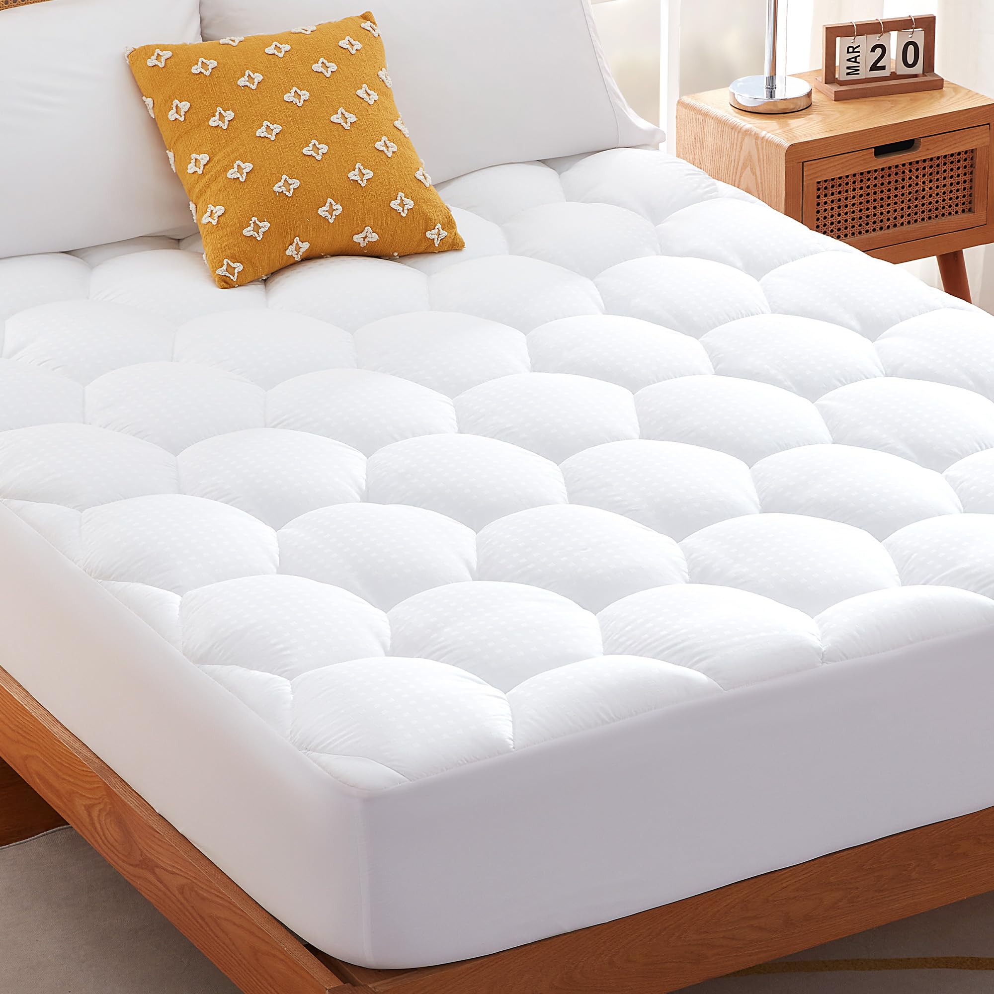 Mattress Topper Double Bed, Quilted Extra Deep 38cm, Breathable Cotton Cover Bed Mattress Protector, Thick Deep Mattress Pad 135x190cm White Main image