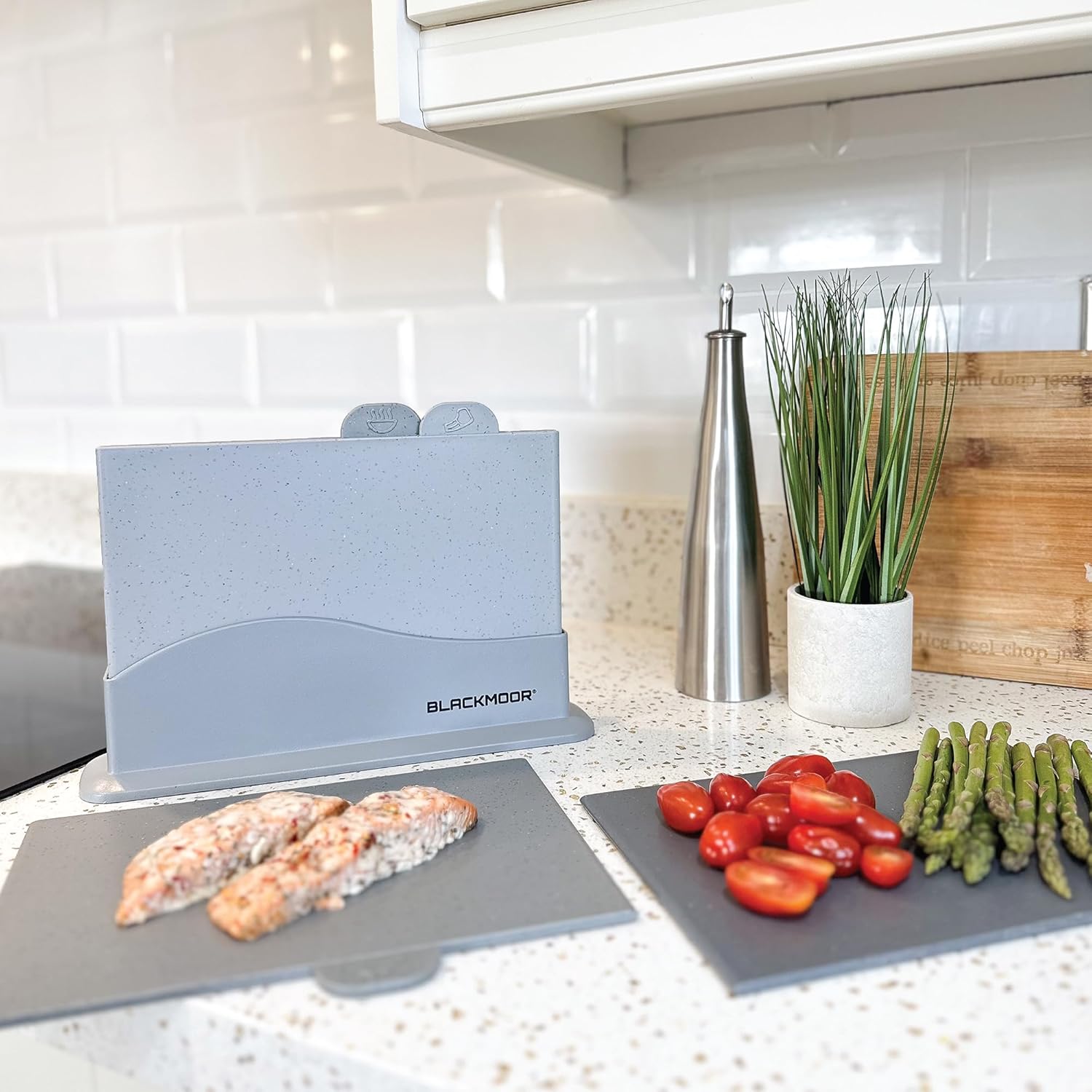 Blackmoor Grey Chopping Board Set of 4 / Versatile and Durable Chopping Boards for Kitchen/Cutting Meat, Fish, Vegetables, Hot Foods and More/Dishwasher Safe