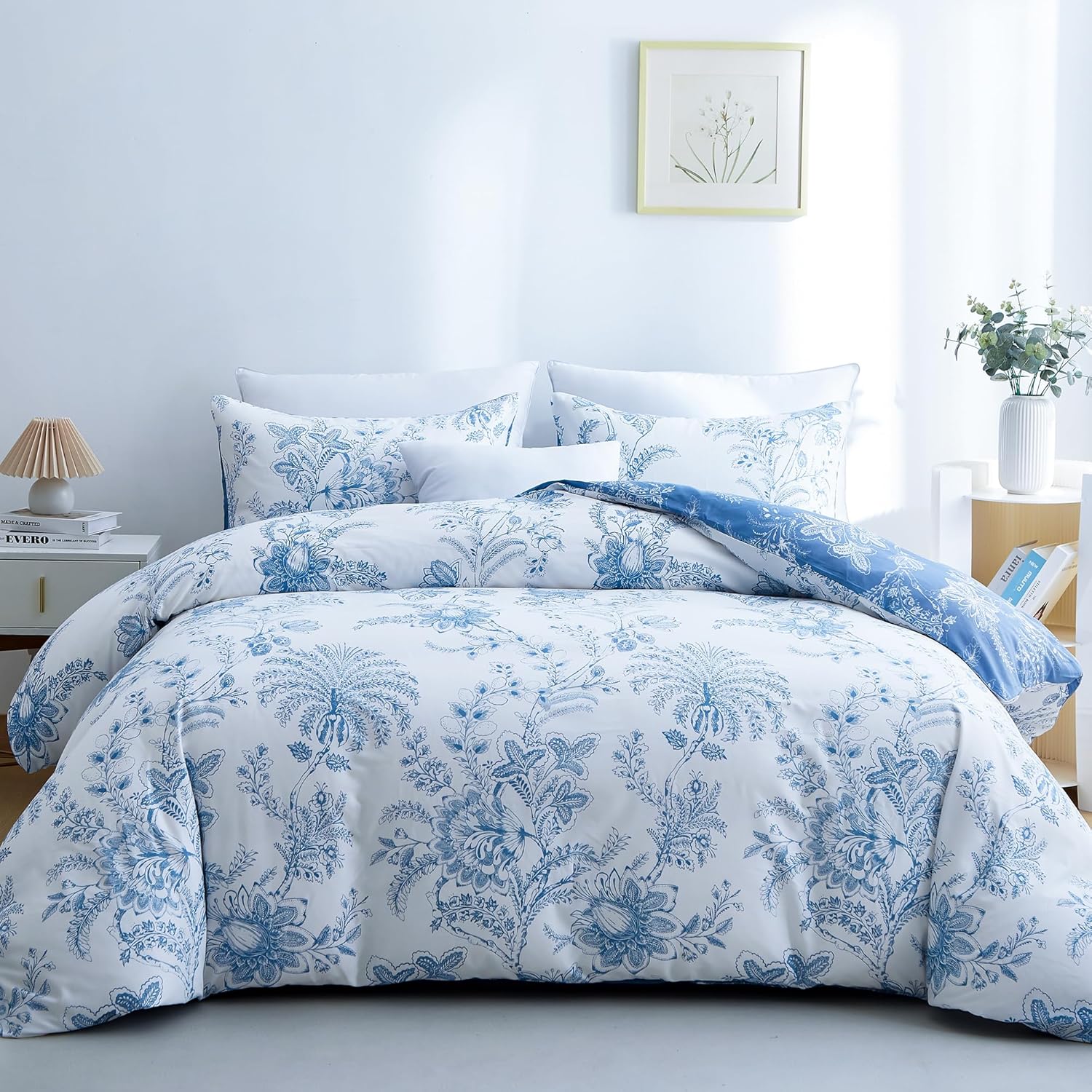 BOLINLIVING Floral Duvet Cover Queen Size 3 Pieces, Flower Duvet Cover with 2 Pillow Shams, Soft Floral Bedding Set White and Blue for All Season, Breathable, Zipper Closure, Queen(90''x90'') Main image