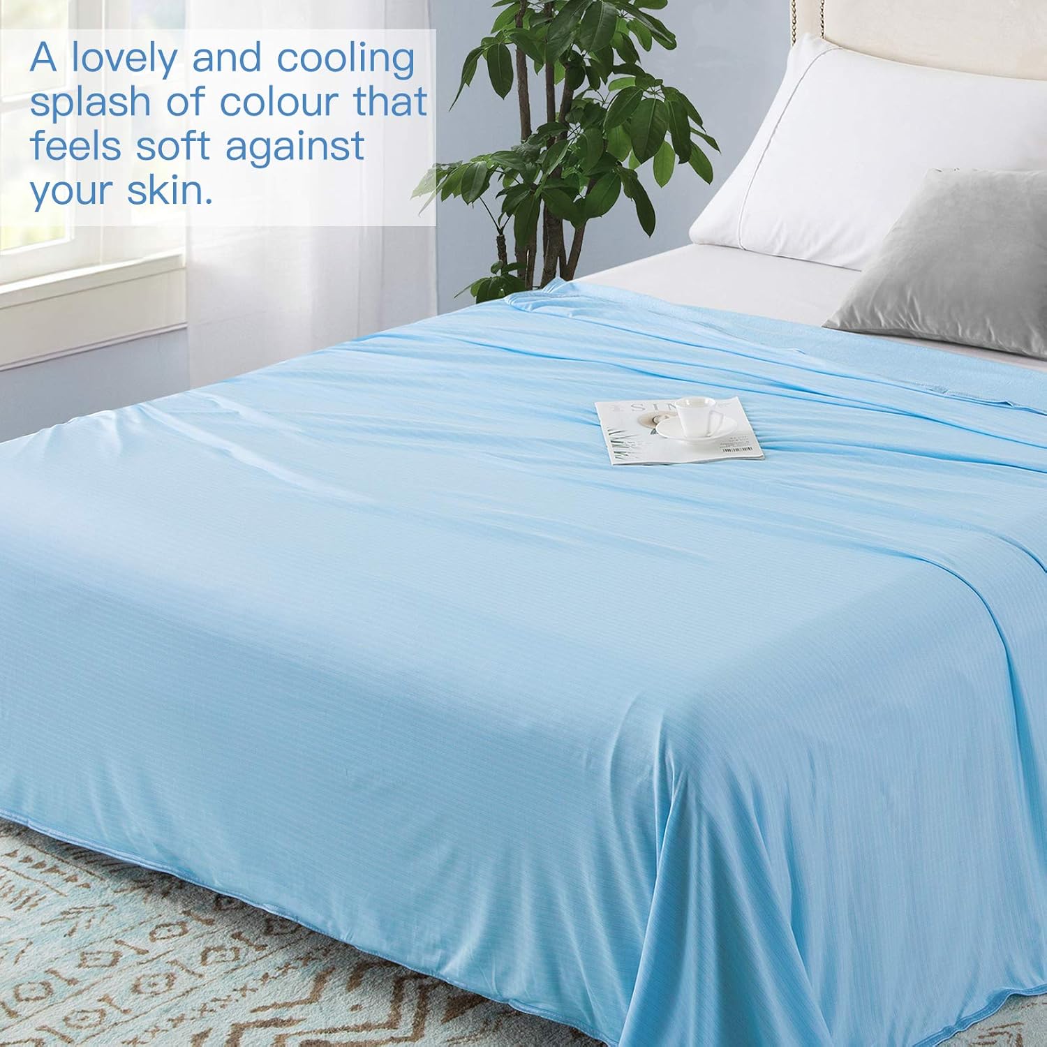 Cooling Blanket for Night Sweats, Arc-Chill 3.0 Cooling Fiber Q-Max 0.5 Lightweight Summer blankets Double-sided Cool Throw Blanket, Cool Blanket for Sofa Double Bed or Travel Blue 150x200cm