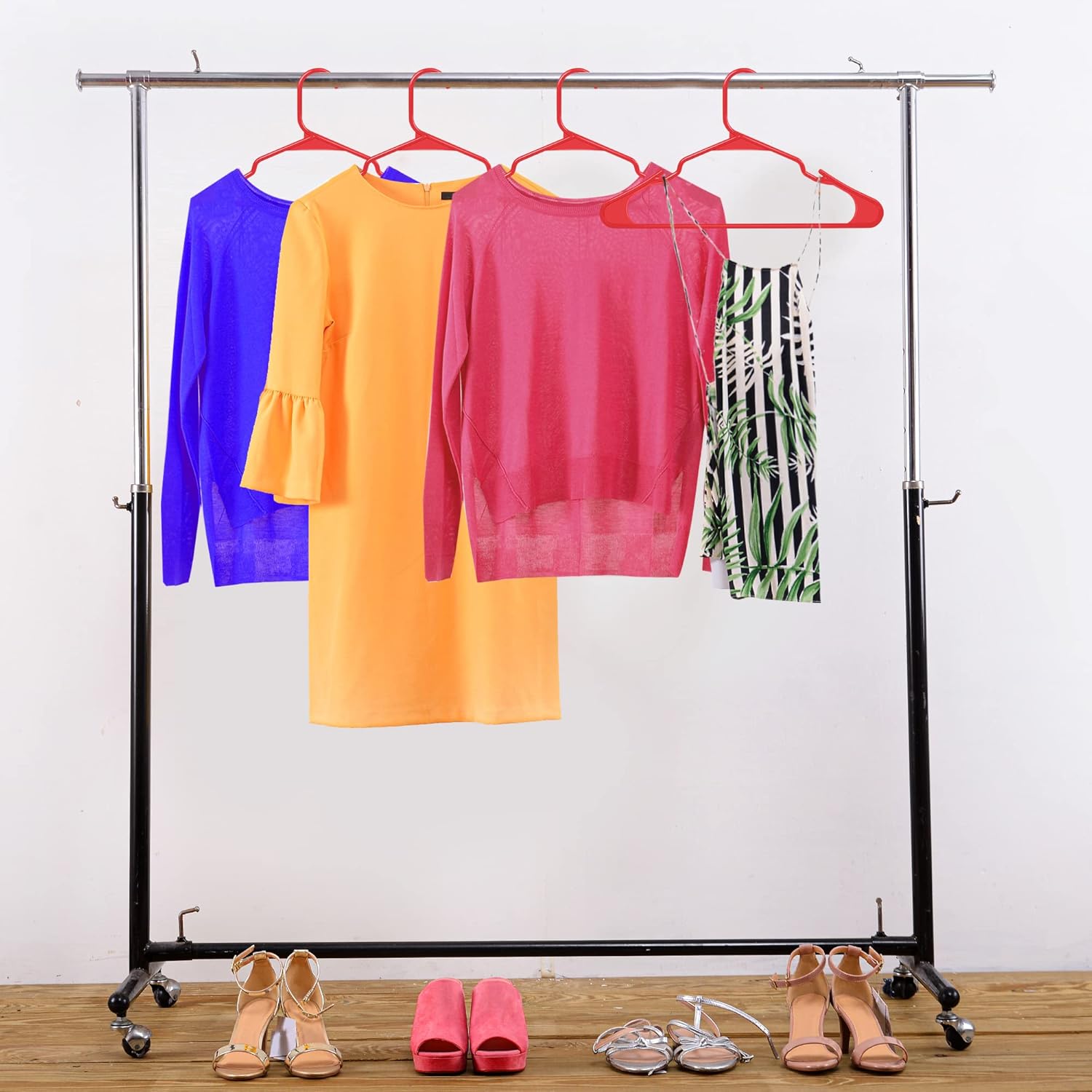 30 Pack Plastic Hangers Space Saving, Durable Hanger with Shoulder Grooves, Red