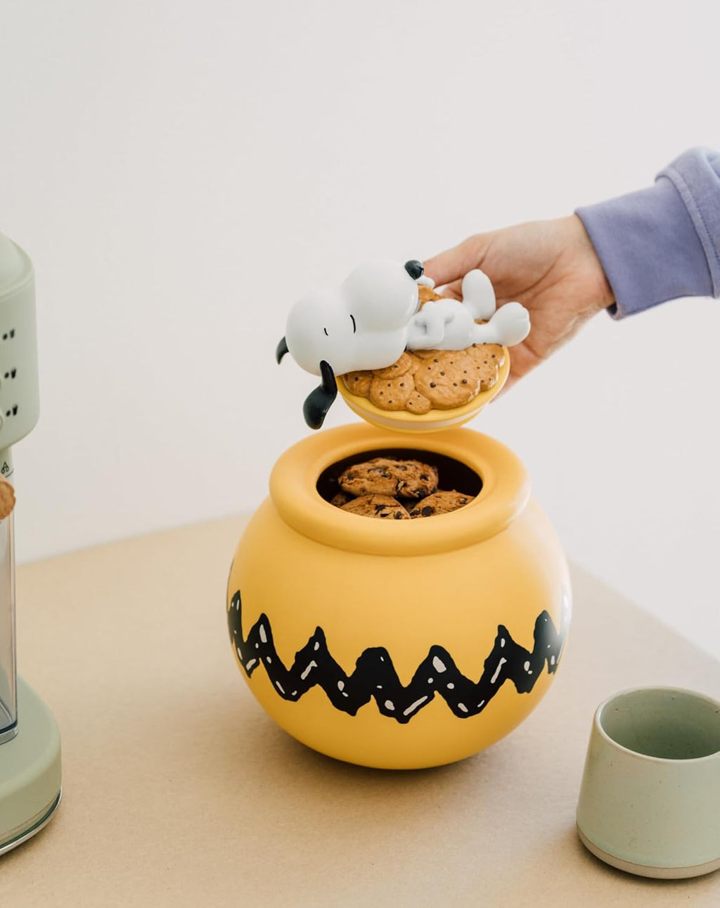 Biscuit Jar - Snoopy | Cookie Jar, Sweet Jars, Airtight Food Storage Container, Kitchen Decor | Peanuts Snoopy Gifts For Dog Lovers, Snoopy Merch
