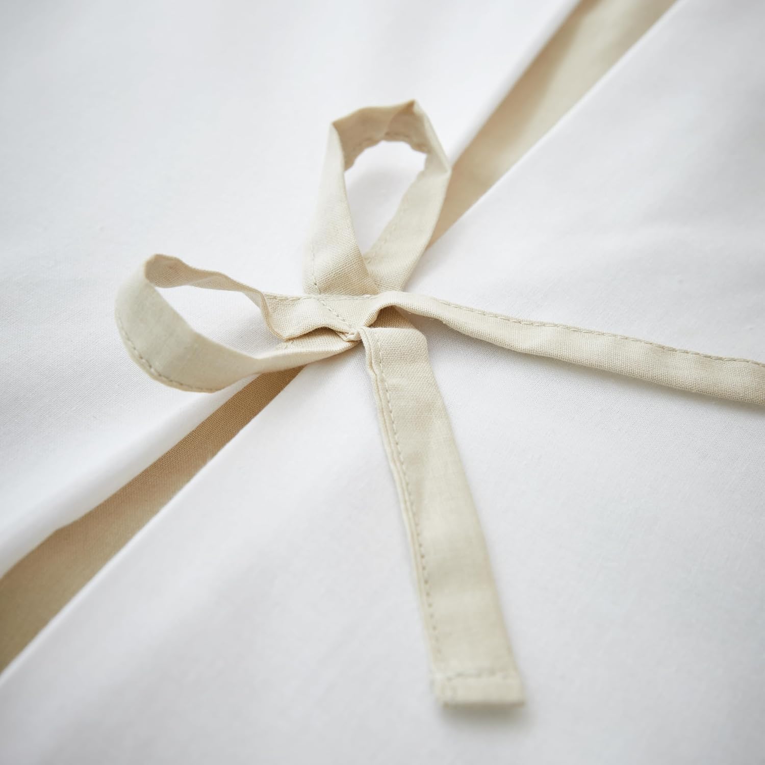 Milo Bow Double Duvet Cover Set with Pillowcases Natural