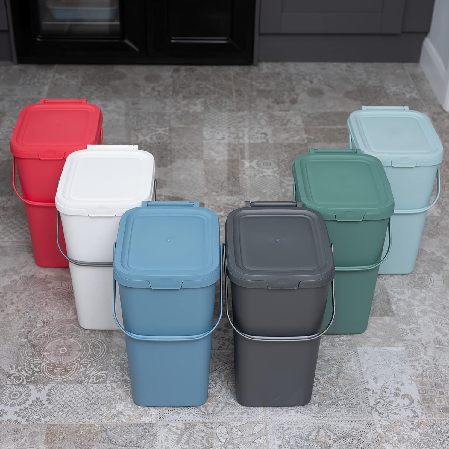 519282 Kitchen Recycling & General Storage bin 18 litres Stackable Food Waste Organiser Caddy with Clip lock lid & carrying Handle,Eco Black