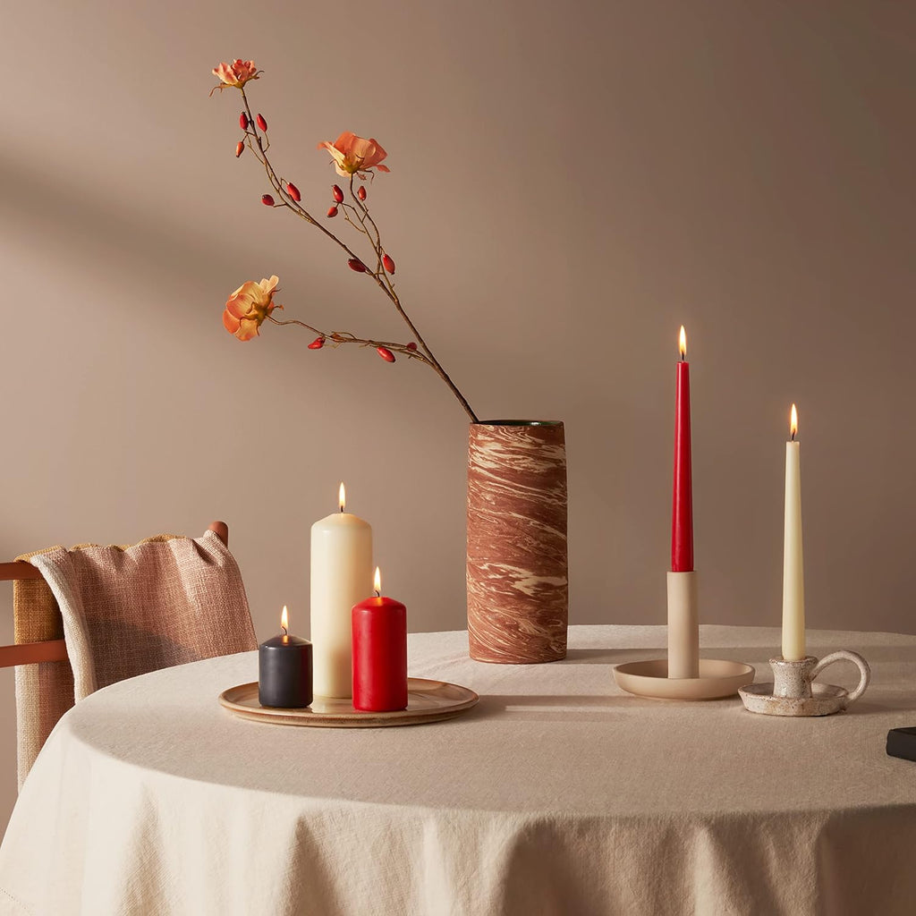 Smooth Pillar Candles - Red - Pack of 6-20 x 7 cm - Decorative Household Candles - Burn Time 75 Hours - Unscented - Contains Natural Plant Wax - Without Palm Oil