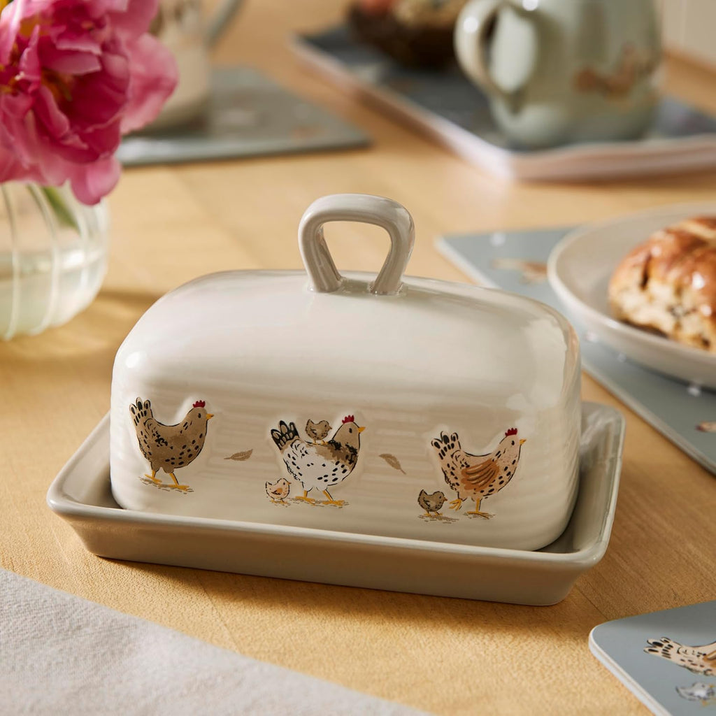 Hen House Lane Butter Dish | British Designed Farmhouse Kitchen Storage | Embossed Stoneware with Ribbed Body | Rustic Countryside Style | Dishwasher & Microwave Safe