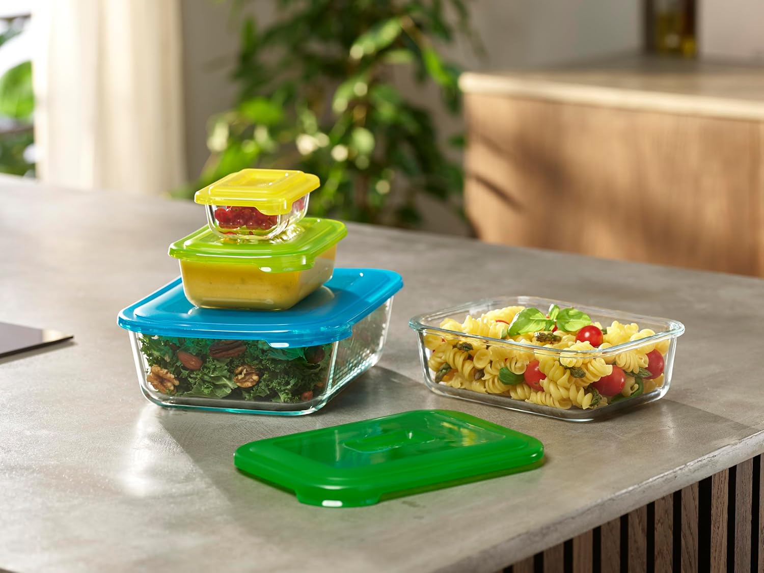 Nest Glass Set of 4 Food Storage Containers with lids, Stackable, Space Saving Design, Oven, Freezer, Microwave and Dishwasher safe