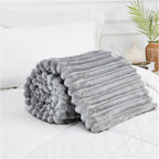 Fleece Throw Blanket | Soft Fluffy Throws For Sofas, Bed, Settee, Couch | Extra Warm Large Blanket Throw | Easycare, Anti Allergic | Double 150x200 Cm | Grey